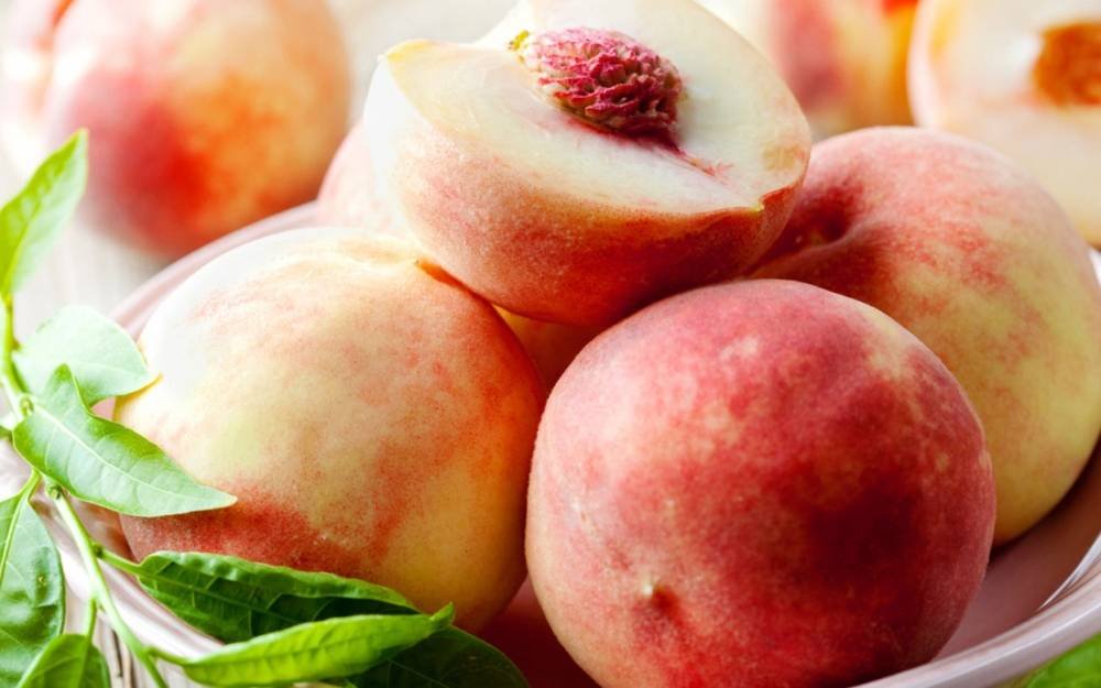 أشهر 5 أنواع للخوخ في مصر